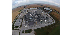 The DuPont biorefinery will produce biofuel from corn stover harvested within 30 miles of the plant. 